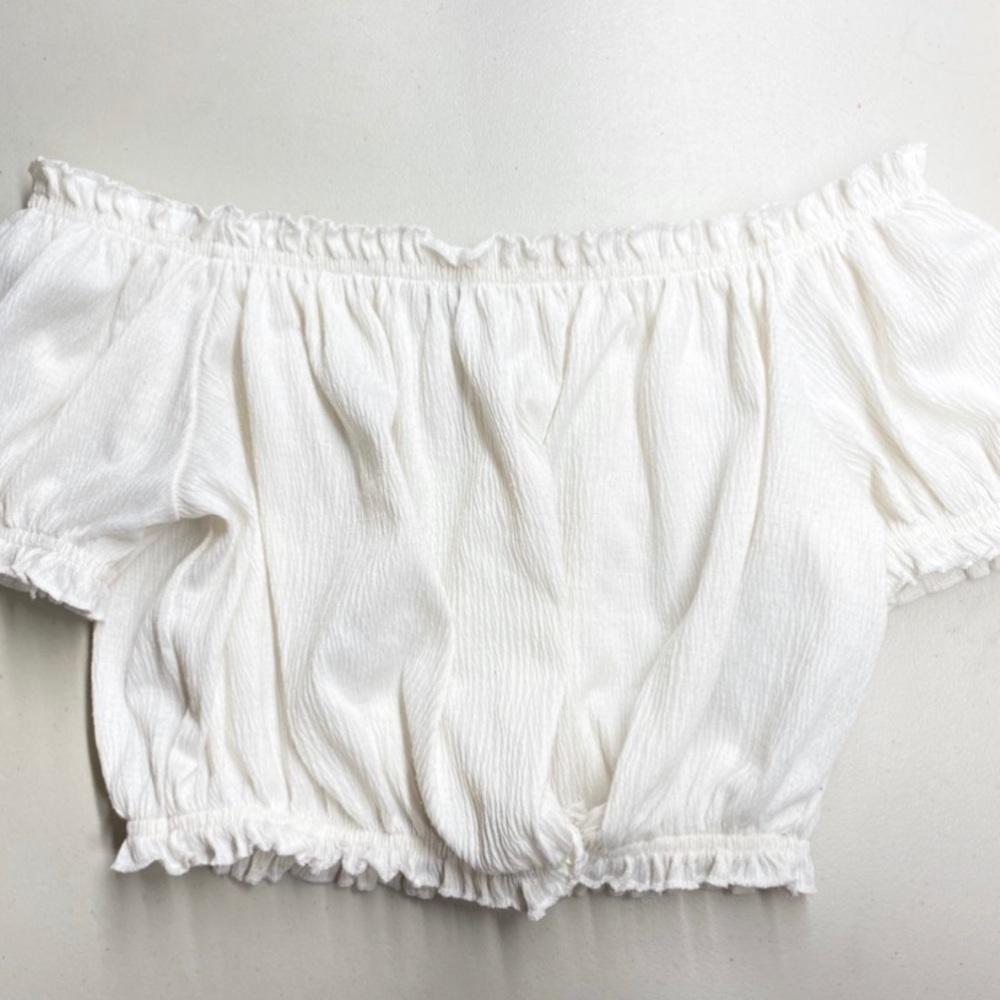 h&m white small off the shoulder